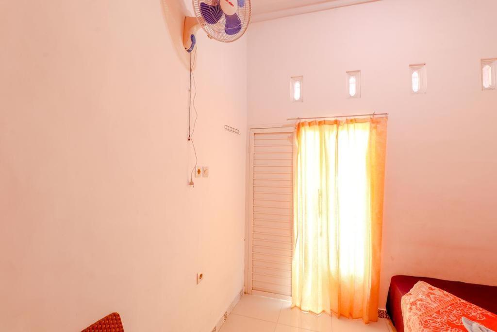 Pinky Guest House Syariah Kota Batu Batu (East Java) Exterior foto