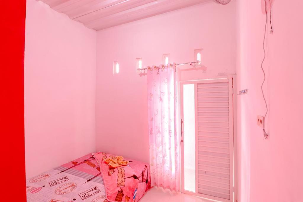 Pinky Guest House Syariah Kota Batu Batu (East Java) Exterior foto